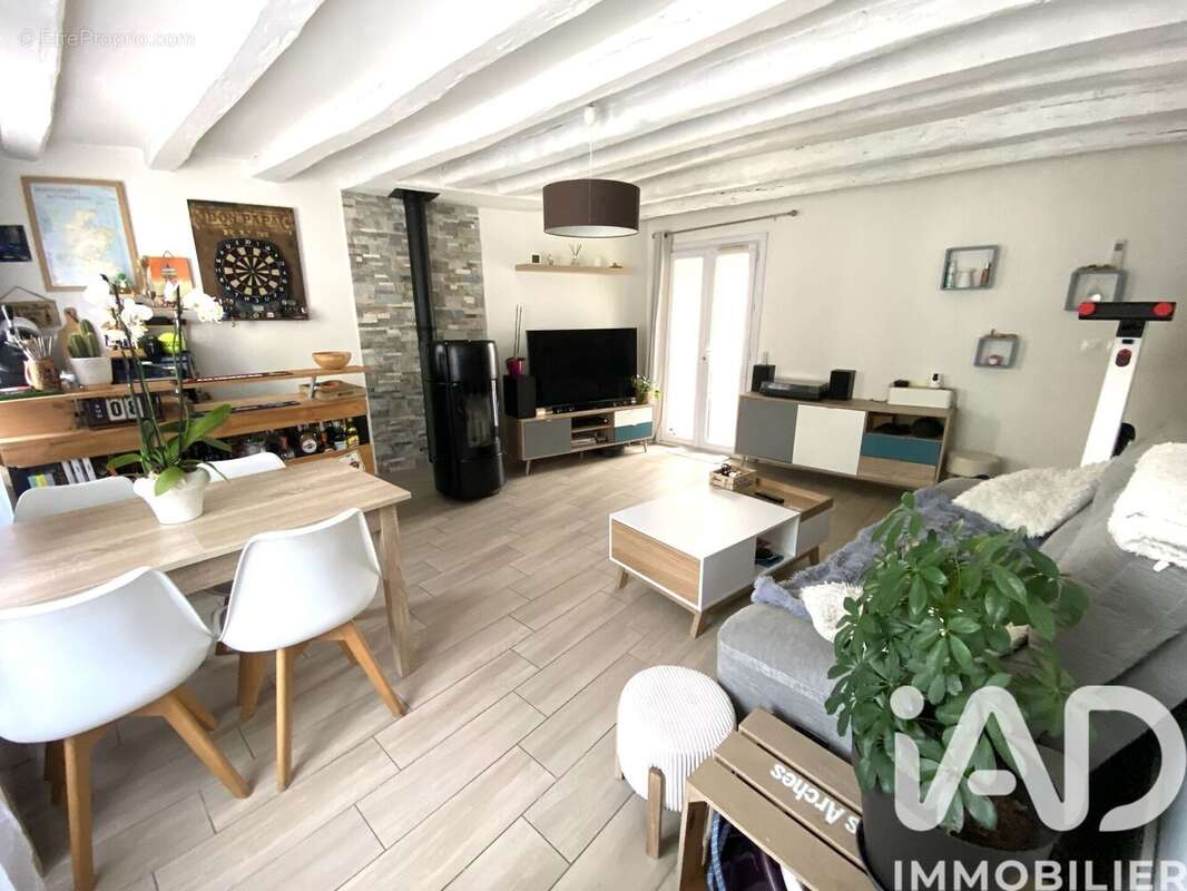 Photo 2 - Maison à POMMEUSE