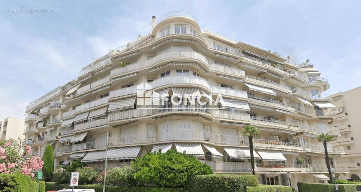 Appartement à LE CANNET