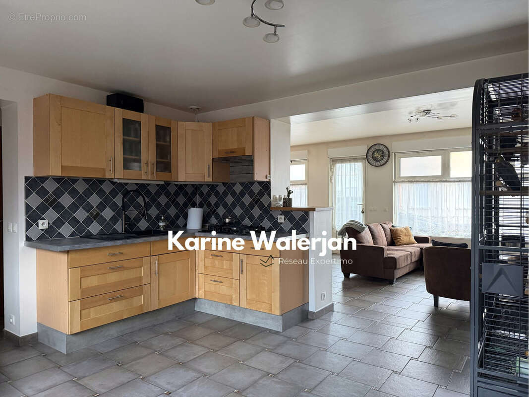 Maison à COURRIERES