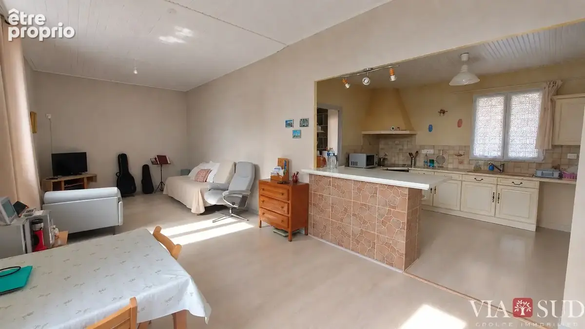 BEZIERS  SECTEUR PONT-VIEUX - Maison de ville 120 m²  4 chambres  Garage 60 m²  Cave 40 m² - photo 3