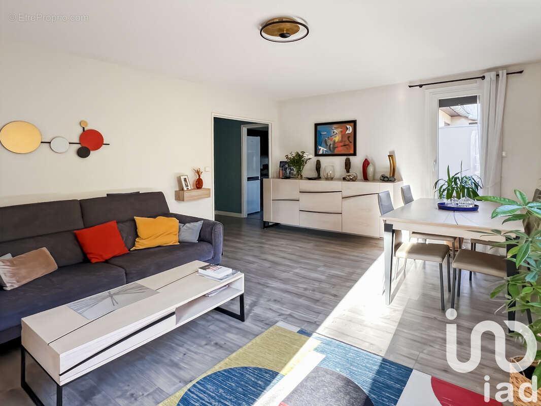 Photo 2 - Appartement à PONTAULT-COMBAULT