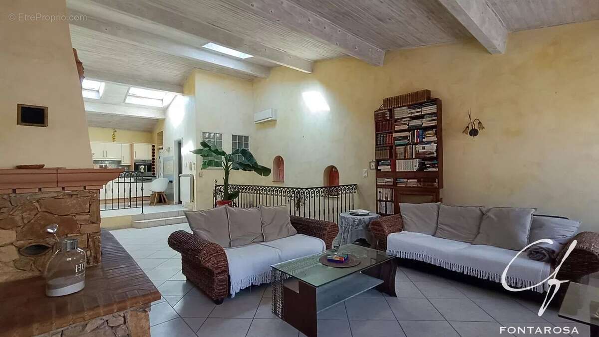 Appartement à FREJUS