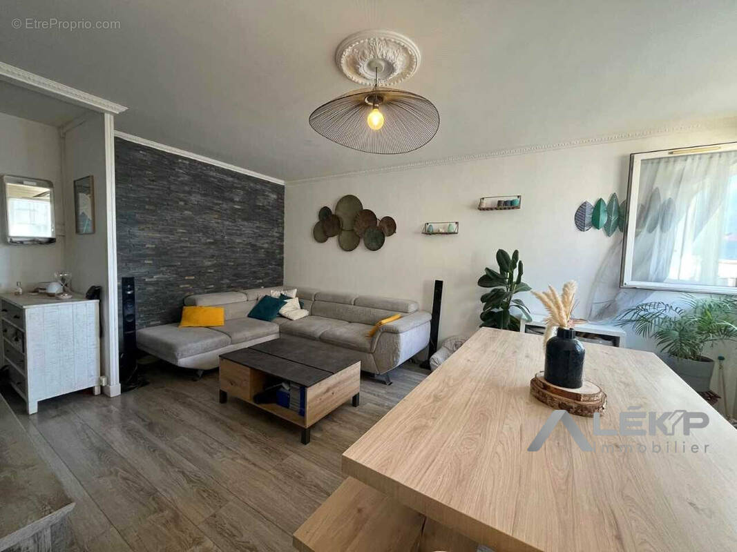 Appartement à RUEIL-MALMAISON