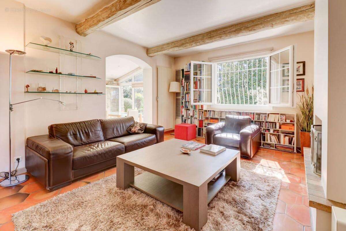 Maison à MOUANS-SARTOUX