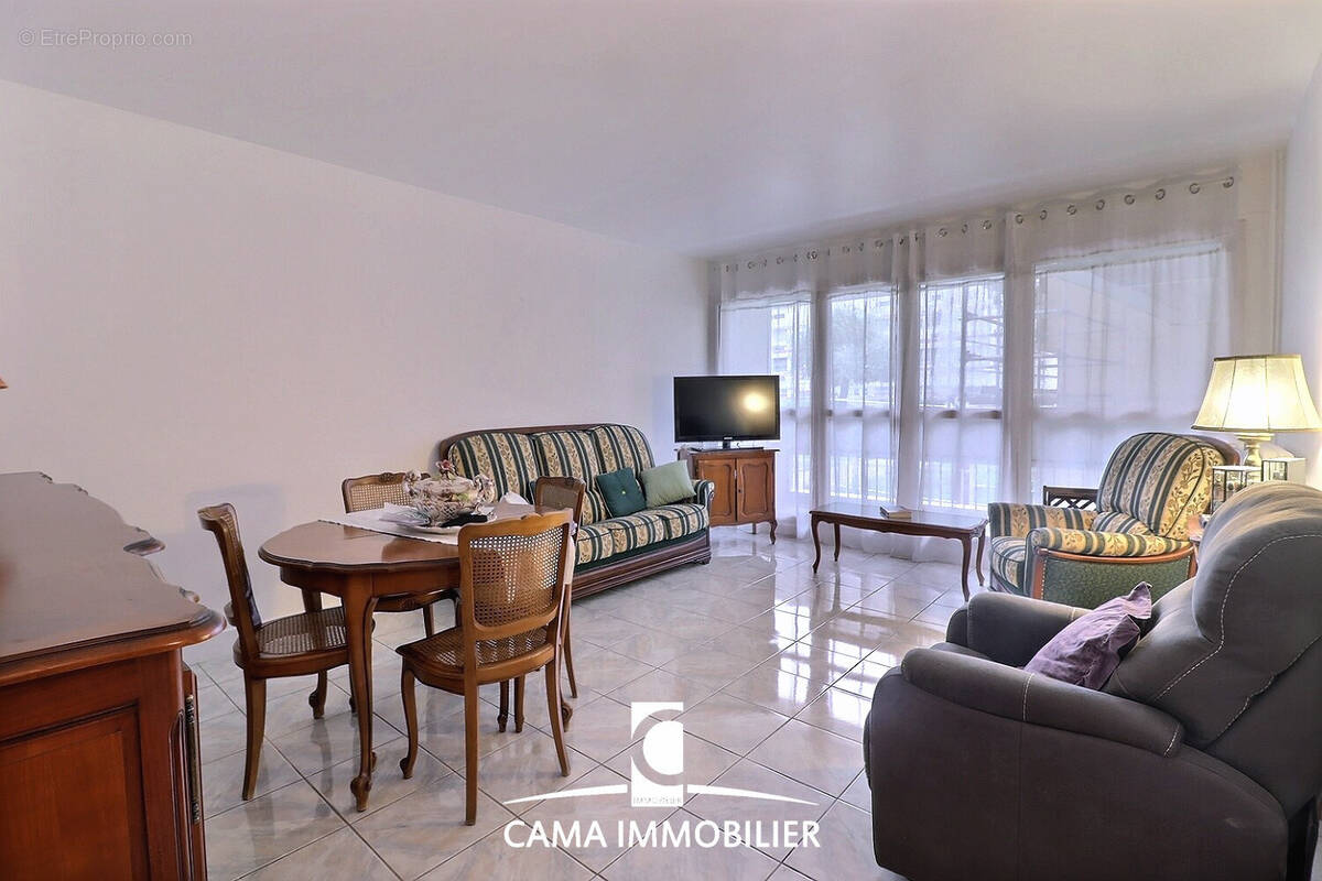 Appartement à PLAISIR