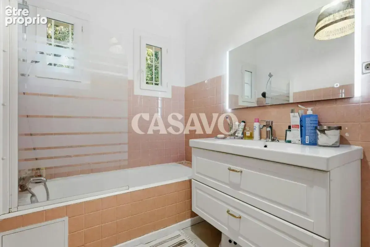 Vente Maison 4 pièces de 93m² - 13122 Ventabren - photo 19
