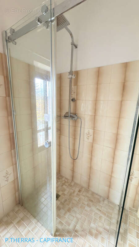 En exclusivité - Authentique bergerie Provençale du XIXème siècle à fort potentiel - photo 26