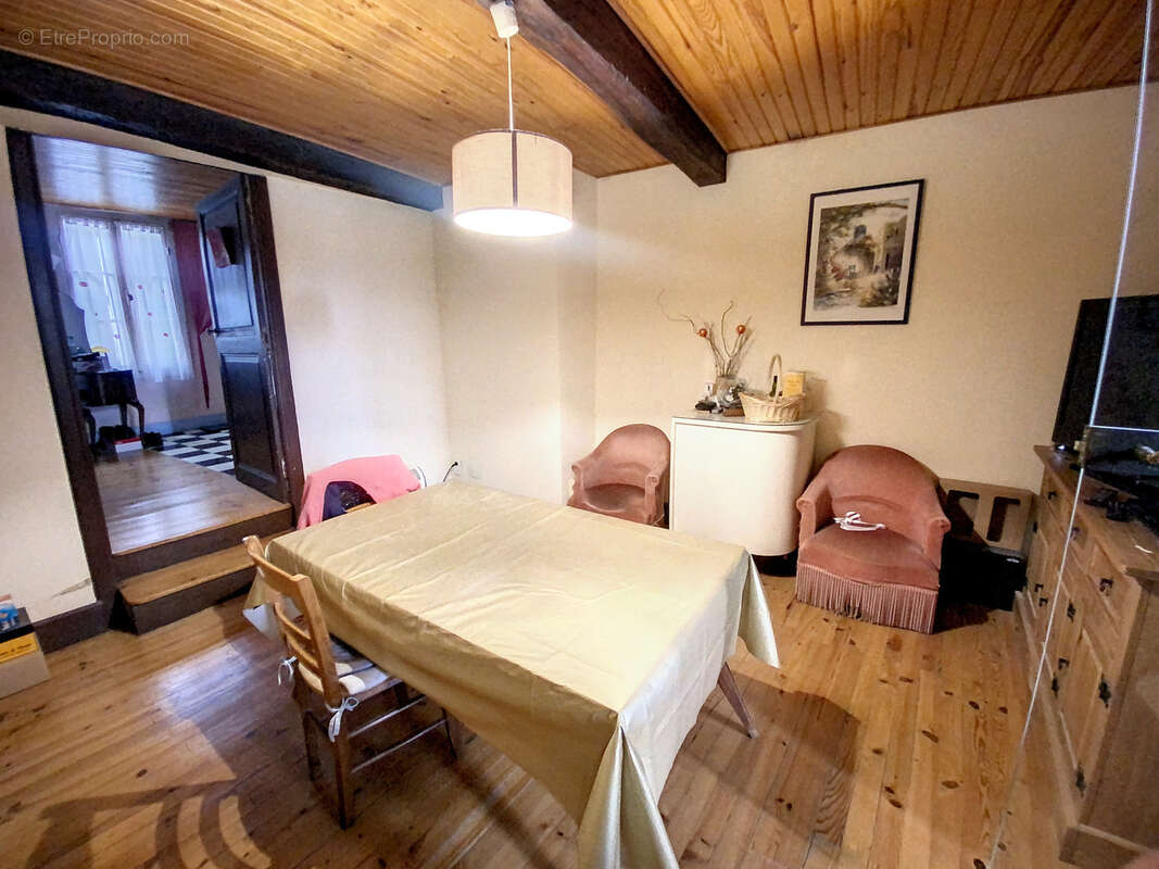 Commerce à SAINT-GIRONS