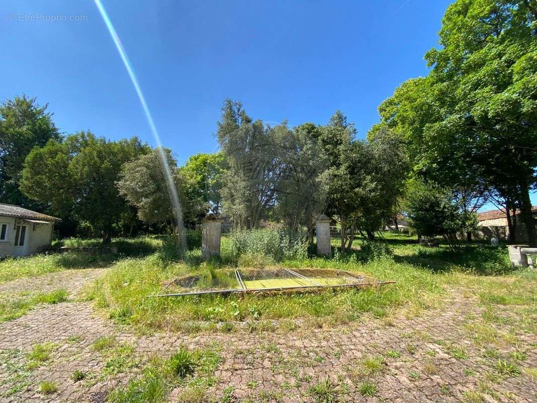 Maison à LA VILLEDIEU