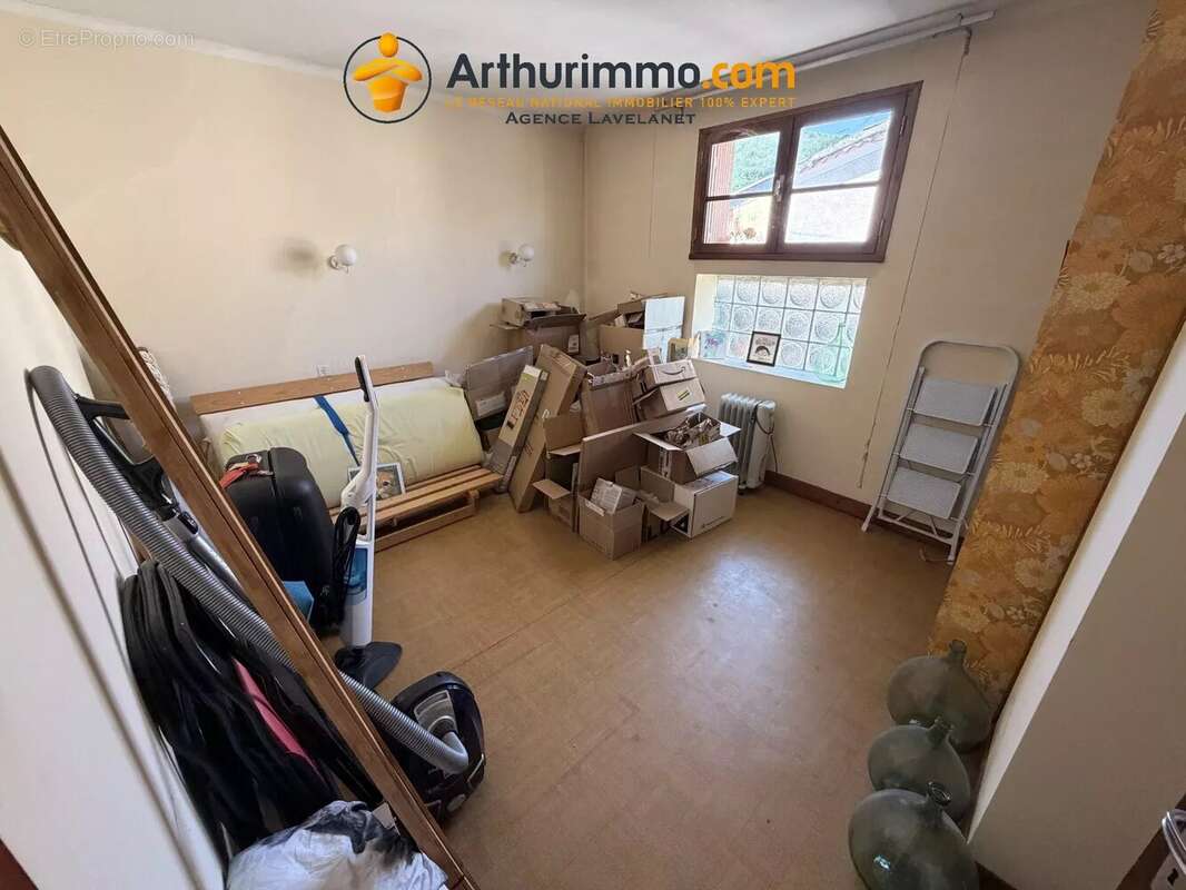 Maison familiale avec dépendances et terrain - 09300 villeneuves d'olmes - photo 12