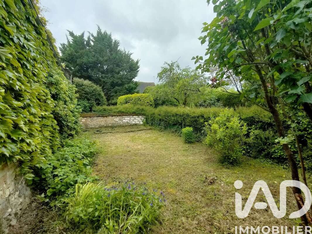 Maison 87 m² à Courgenay  - photo 9