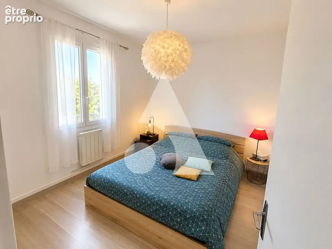 Villa 4 chambres de 139m2 avec Piscine sur un terrain de 484m2 **Nouveau prix** - photo 5