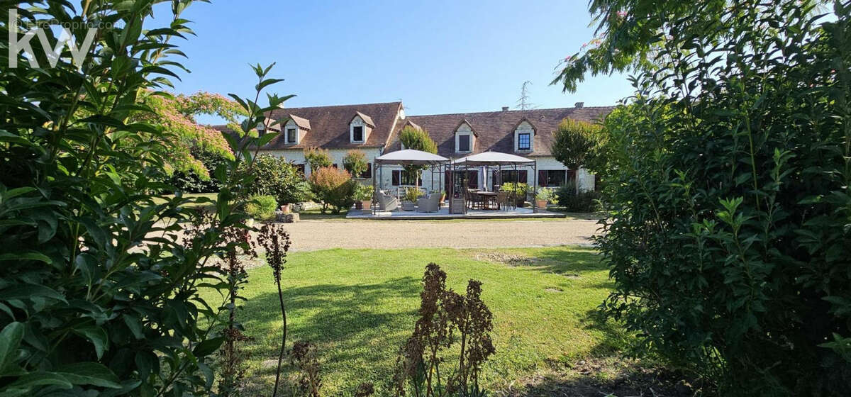 Maison à SAINTE-MAURE-DE-TOURAINE