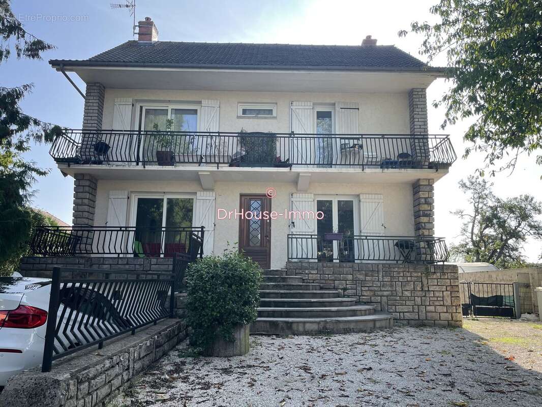 Maison à LONGVIC