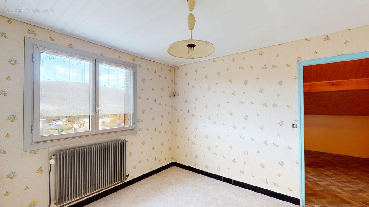 Maison à SAINT-LUPICIN