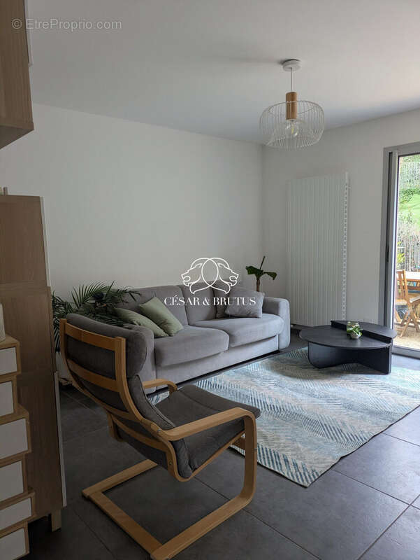 Maison 84 m² à Fontaines-Saint-Martin  - photo 5