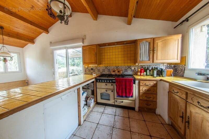 Maison à SAINT-CHINIAN