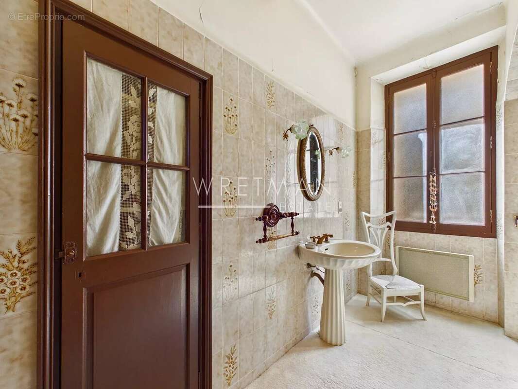 Maison à ROQUEBRUNE-SUR-ARGENS