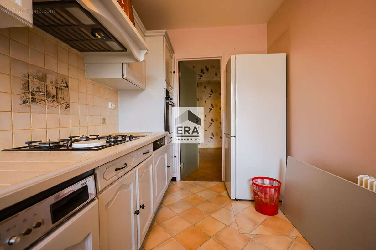 Appartement à PARIS-14E