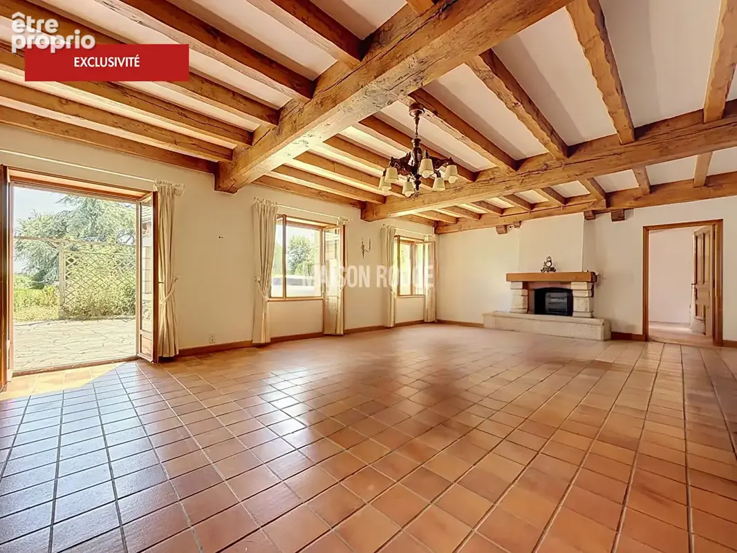 PLEDRAN - Longère en pierre de caractère sur près de 4 000 m² de terrain constructible - photo 4