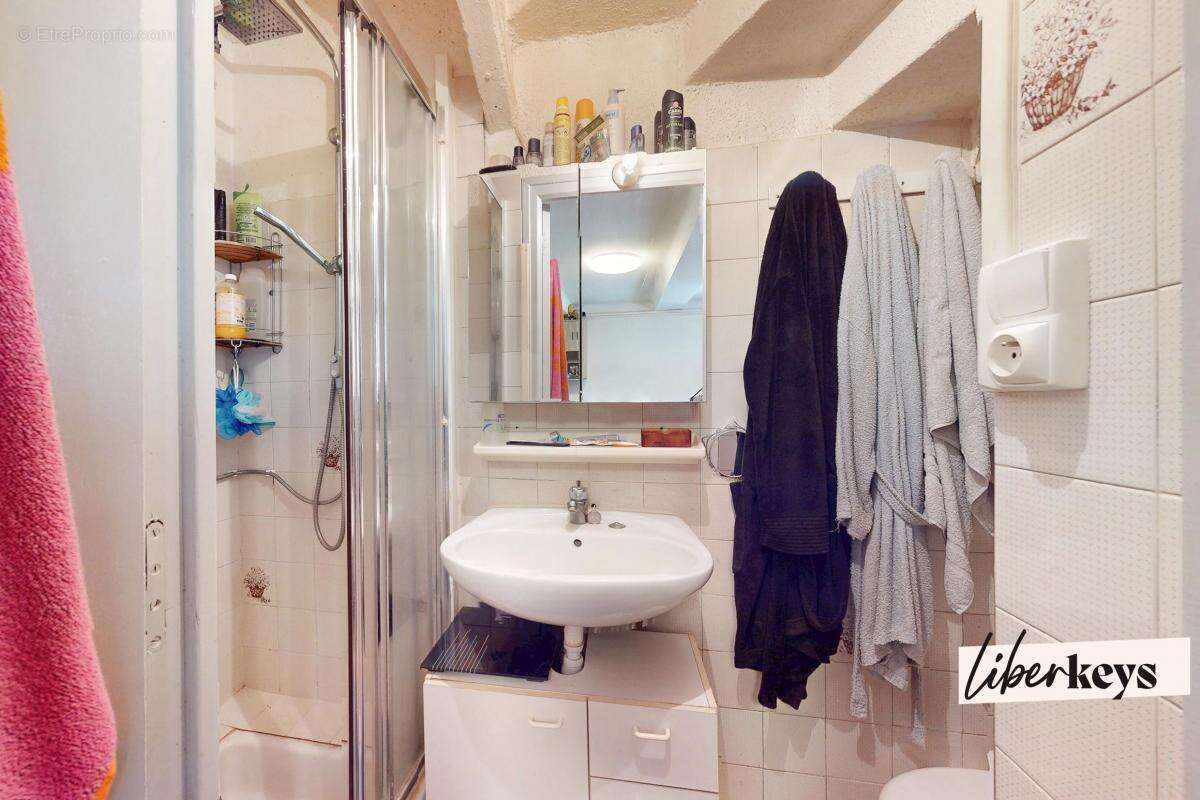 Maison à SAINT-LAURENT-DE-LA-SALANQUE