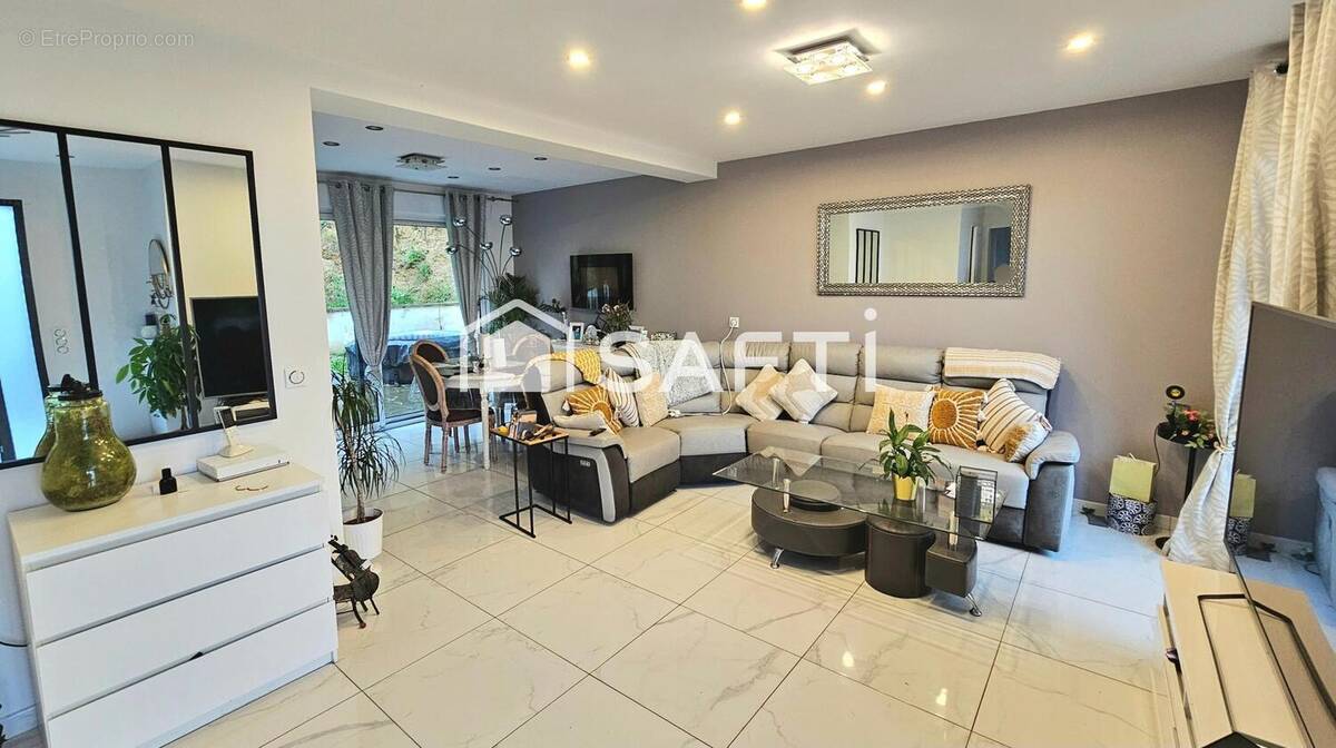 Photo 1 - Maison à JOUARS-PONTCHARTRAIN