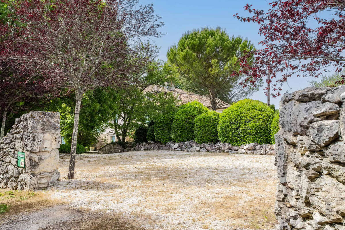 Maison de campagne avec piscine et annexe - photo 12