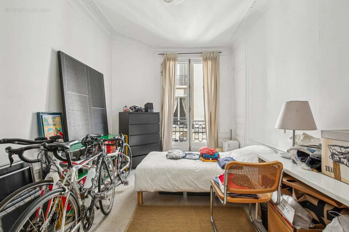 Appartement à PARIS-7E