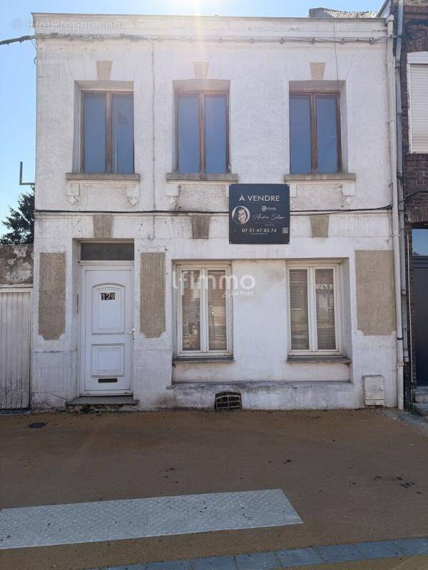 Maison à BEUVRAGES