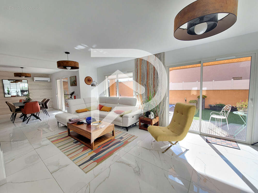 Maison à LATOUR-BAS-ELNE