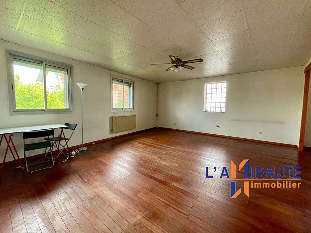 Appartement à HOUILLES