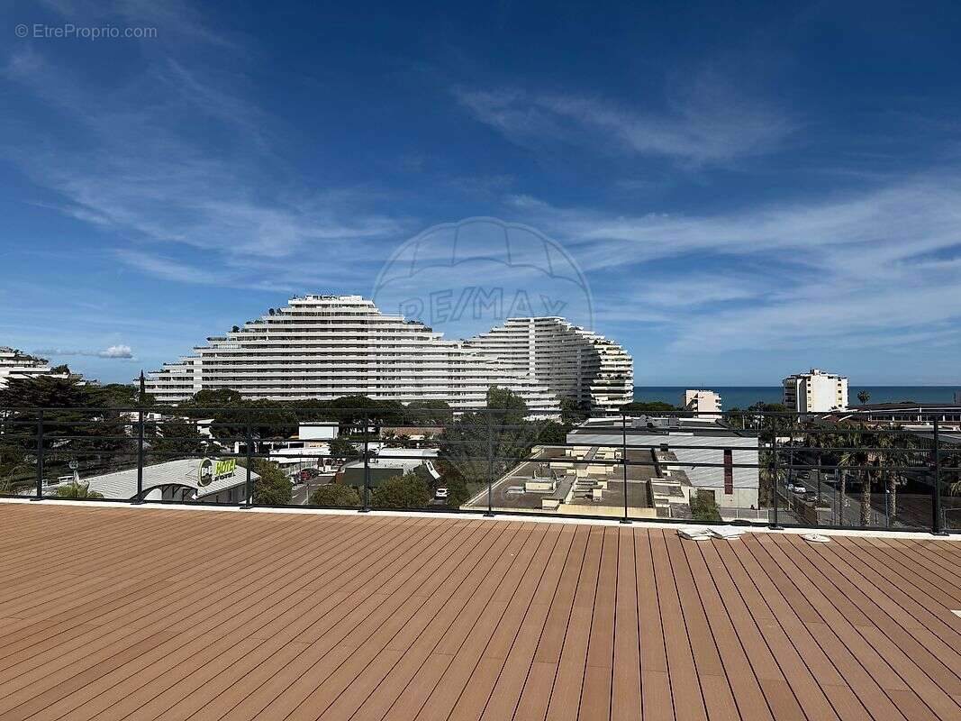 Appartement à VILLENEUVE-LOUBET
