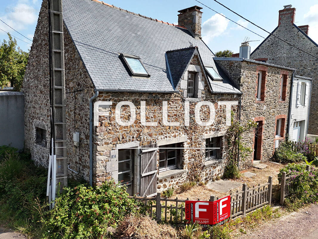 Maison à AGON-COUTAINVILLE