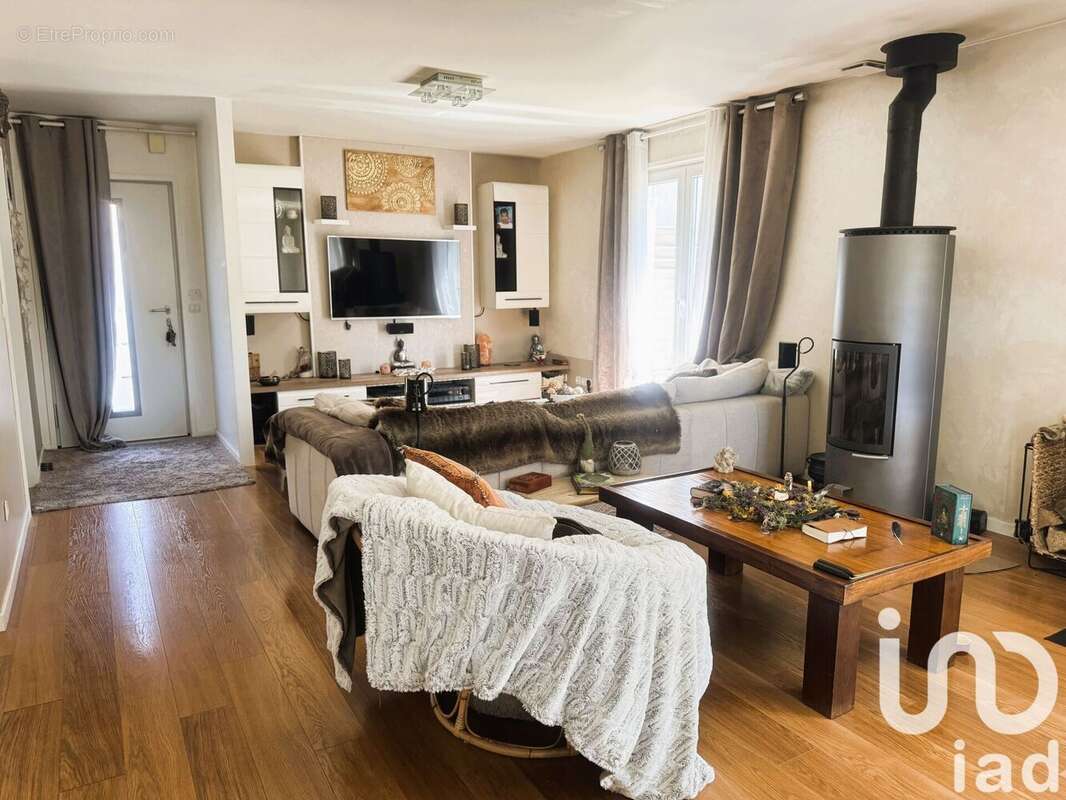 Photo 4 - Maison à CRANVES-SALES