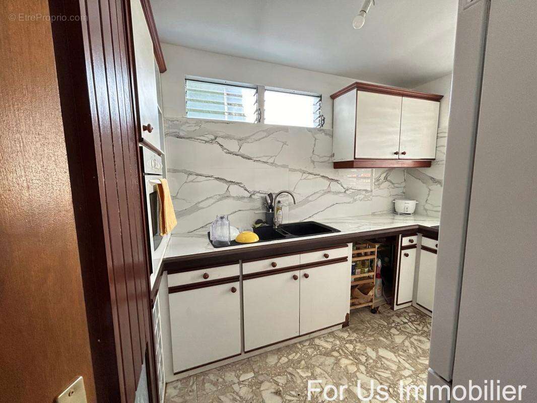 Appartement à POINTE-A-PITRE