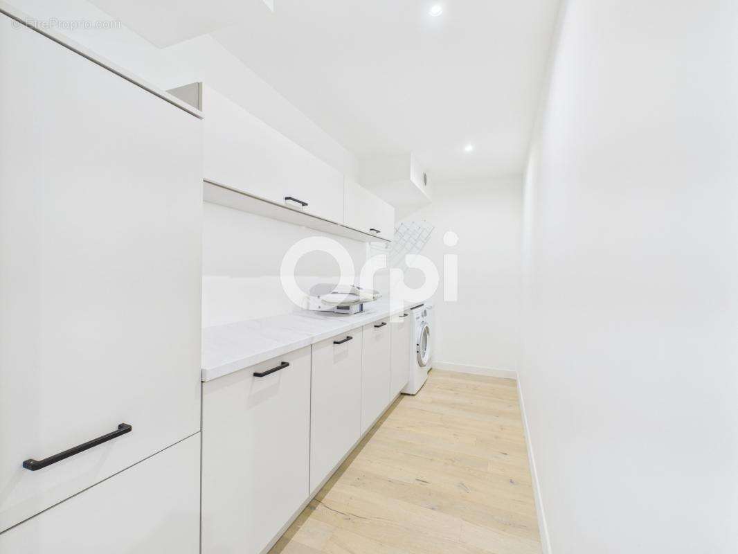 Appartement à MANDELIEU-LA-NAPOULE