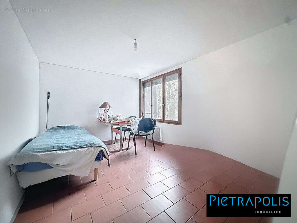Appartement à CRAPONNE