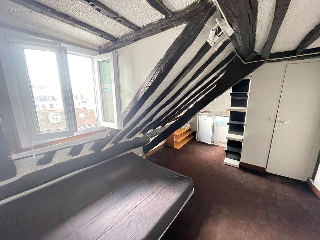 Appartement à PARIS-10E