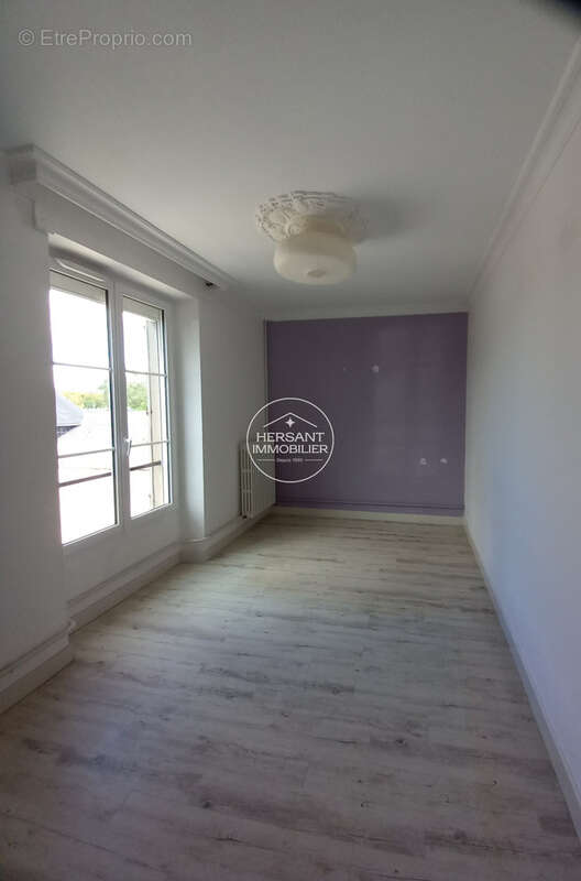 Beaux volumes pour cet appartement dans le quartier de Blois Vienne ! - photo 11
