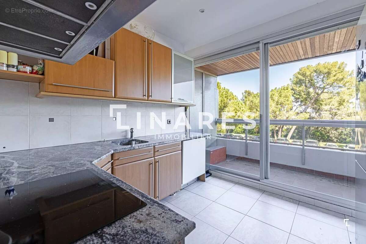 Appartement à MARSEILLE-8E