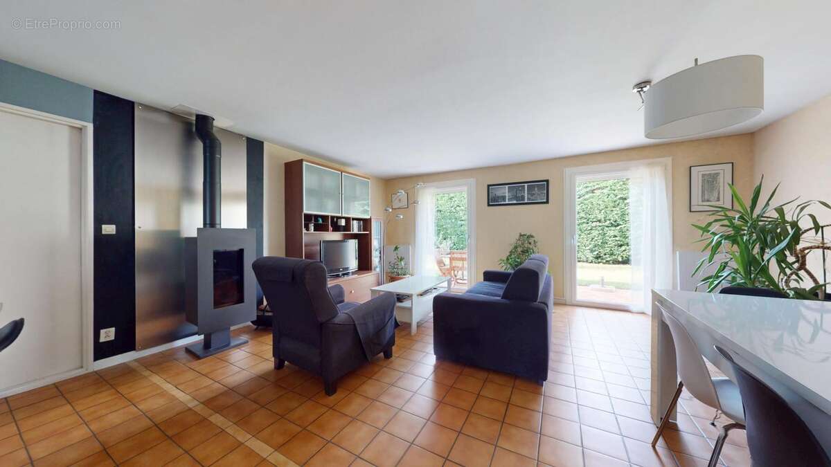 Maison à RILLIEUX-LA-PAPE