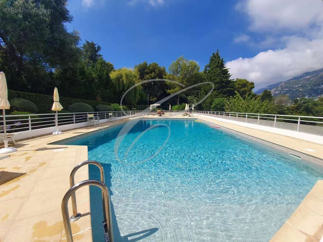 Appartement à ROQUEBRUNE-CAP-MARTIN