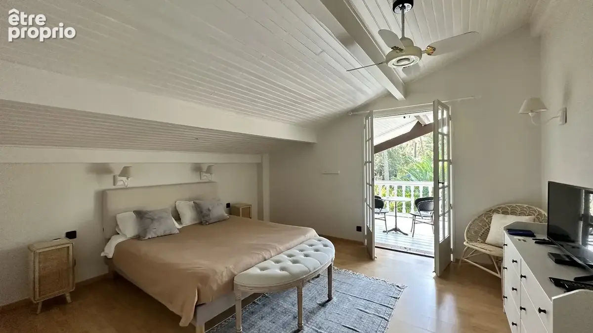 Maison landaise 220 m² avec piscine sur 3000 m²  7 pièces  calme absolu  sans vis-à-vis  fort potentiel - photo 15