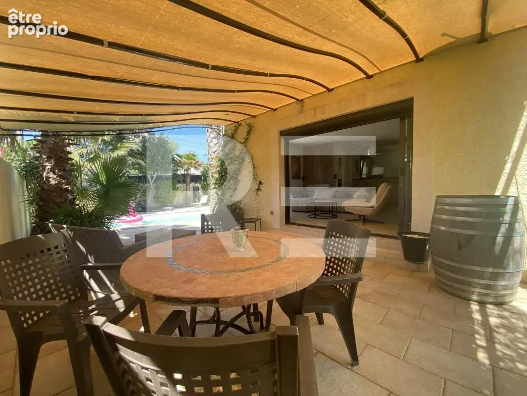 Maison individuelle de plain-pied avec piscine chauffée - photo 4