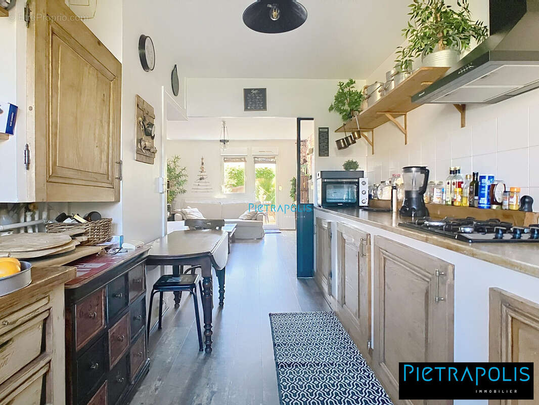 Appartement à SAINT-GEORGES-DE-RENEINS