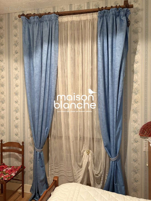 chambre 1 - Maison à SURGERES