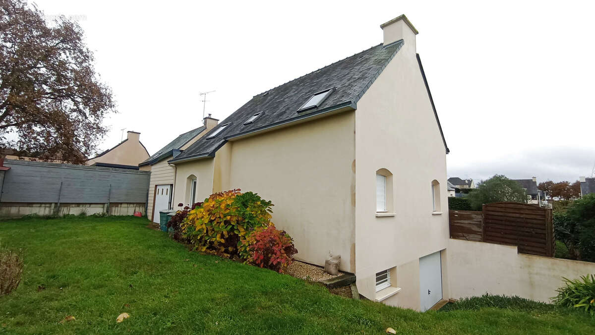 Maison à PLOUBAZLANEC