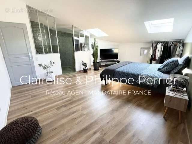 Maison à SILLANS-LA-CASCADE