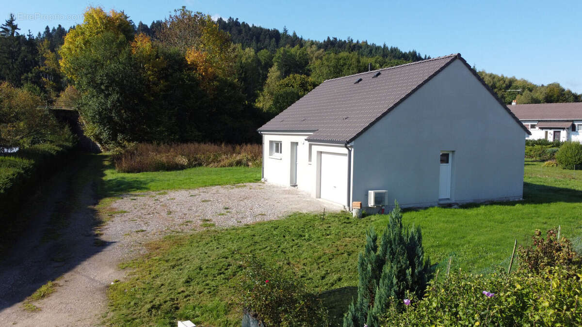 Maison à SAINT-LEONARD