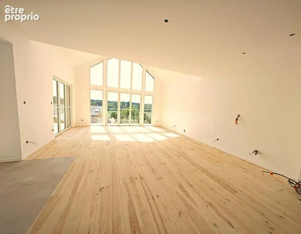 Maison exceptionnelle vue panoramique, d’une superficie de 144 m², sur sous-sol de 56 m² édifié sur terrain de 410 m² arboré et  - photo 11